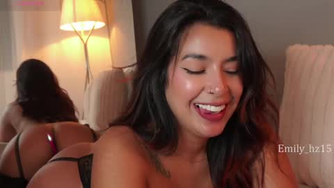 Yuliana online show from May 11, 2:45 pm