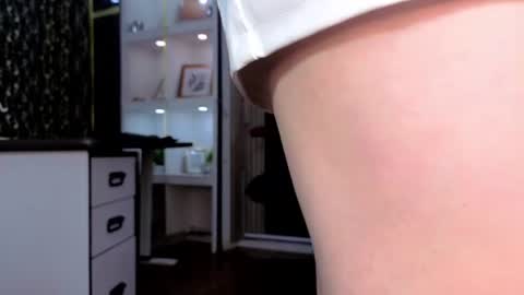 Escarlet online show from July 31, 2:56 am
