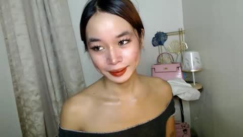 missfantasia online show from December 23, 7:25 am