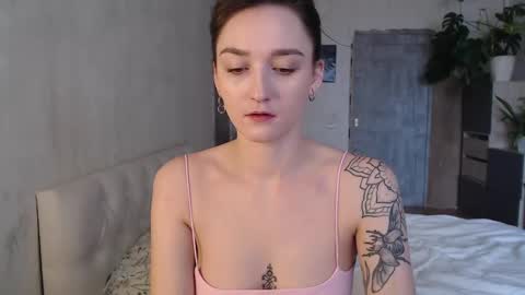 missfiti online show from February 15, 8:33 am