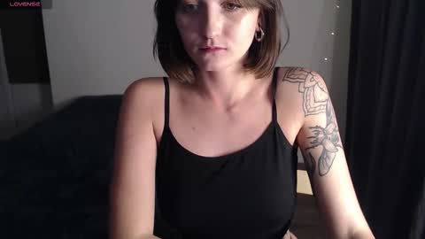 missfiti online show from October 12, 5:04 pm