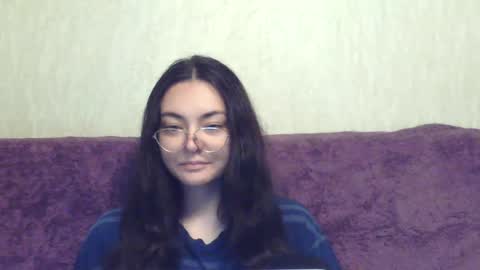missis mona online show from June 15, 7:44 am