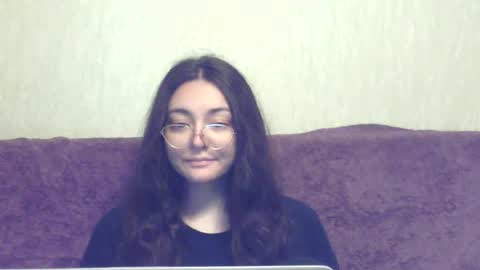 missis mona online show from June 12, 7:07 am