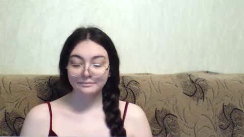 missis mona online show from May 6, 7:14 am