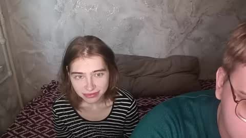 Ashley and Alex online show from June 4, 1:44 am