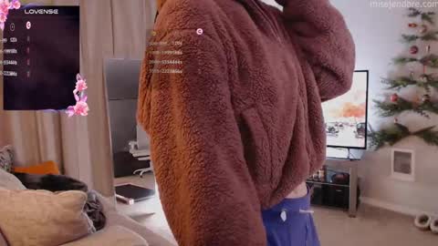 Miss Jen Dare online show from January 9, 9:37 pm
