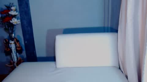 leah online show from June 11, 9:29 am