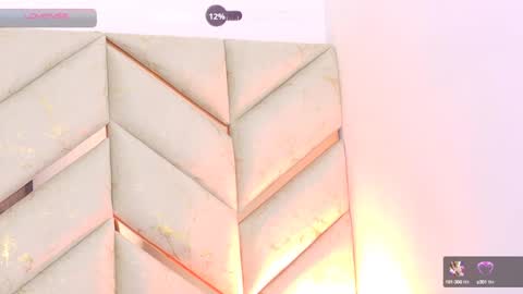 lyly  independient model online show from October 3, 4:26 pm