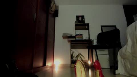 Lucye Robbie online show from June 19, 10:54 am