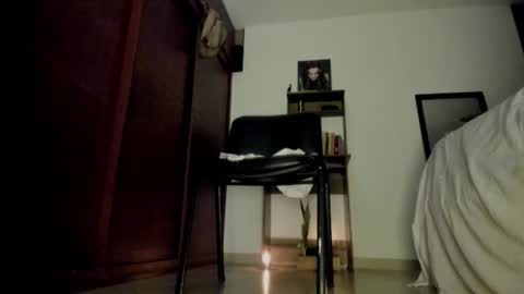 Lucye Robbie online show from August 3, 2:57 am