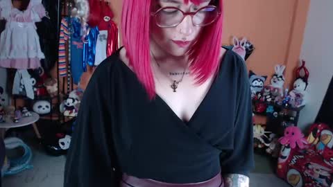 Miss Mia online show from April 25, 1:41 pm