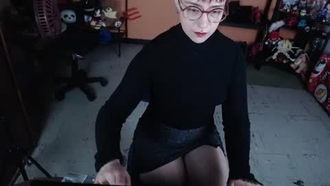 Miss Mia online show from July 4, 12:09 pm