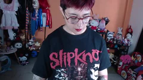 Miss Mia online show from May 25, 2:56 pm