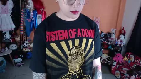 Miss Mia online show from May 3, 1:06 pm