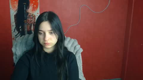 Mia online show from April 29, 11:15 am