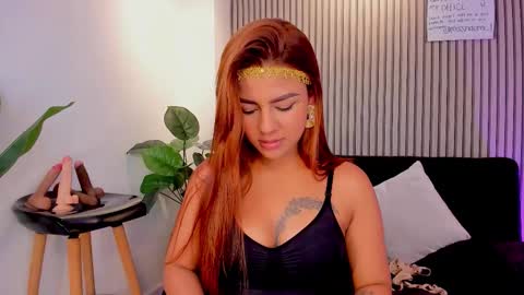 Snapshot of missnaomi_ chatting on October 20, 11:54 pm Naomi online show from October 20, 11:54 pm