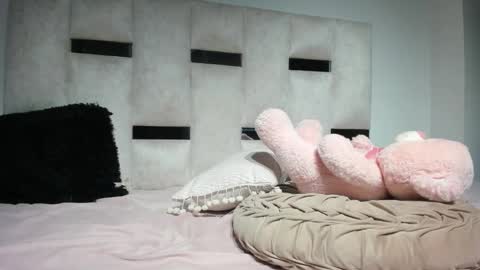 Snapshot of missnatasha05 chatting on October 24, 1:17 am missnatasha05 online show from October 24, 1:17 am