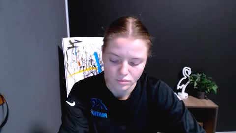 Olivia online show from November 12, 1:46 pm