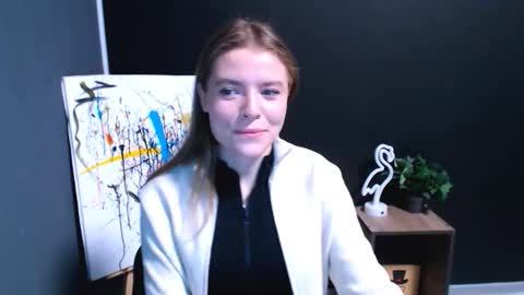 Olivia online show from November 21, 5:00 pm