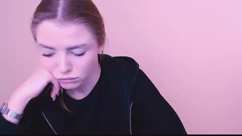 Olivia online show from February 10, 11:25 am