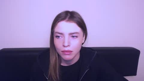 Olivia online show from February 19, 9:50 am