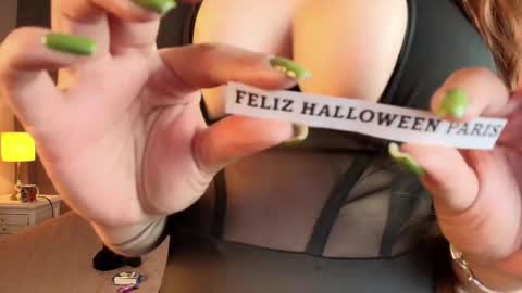 missparis__ online show from October 31, 10:10 pm