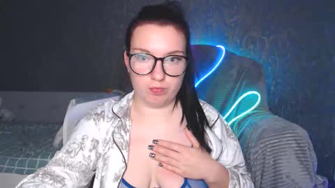 Kristi online show from November 26, 3:04 am