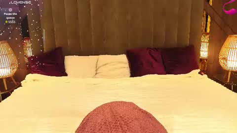 missrossi online show from June 14, 7:27 pm