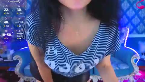 missrossi online show from June 16, 7:29 pm