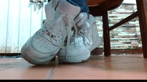 TELL ME MISS online show from October 3, 2:53 am