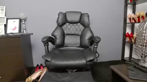 Miss Von Tease online show from July 28, 7:39 pm