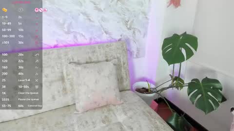 Pau OFmissweetpeach online show from May 27, 12:50 am