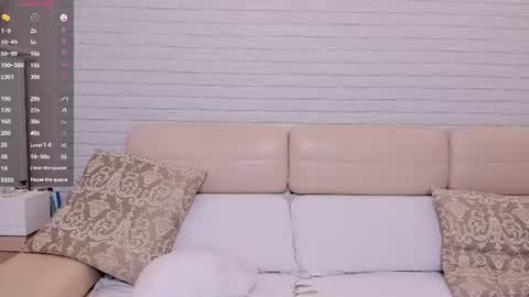 missxcaprice online show from July 13, 3:32 am