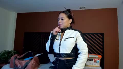Miss online show from June 11, 2:53 am