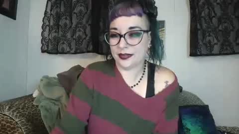 Missy Dee online show from November 2, 8:03 am