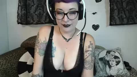 Missy Dee online show from July 23, 7:06 am