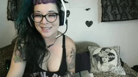 Missy Dee online show from July 27, 6:33 am