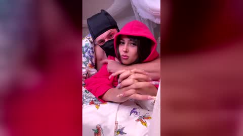 missymacx online show from March 24, 6:41 am