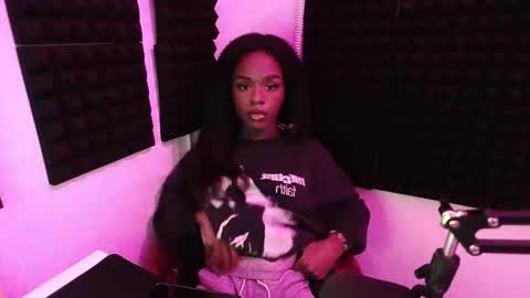 lauren online show from September 16, 7:44 am