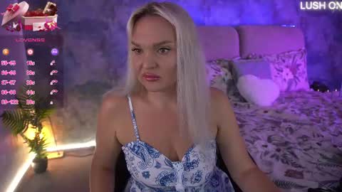 missyymarty online show from July 8, 8:29 am