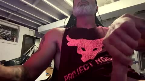 Snapshot of mister_bigg_dick chatting on October 3, 3:26 am AJ online show from October 3, 3:26 am