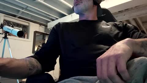 Snapshot of mister_bigg_dick chatting on January 3, 6:11 am AJ online show from January 3, 6:11 am