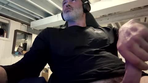 Snapshot of mister_bigg_dick chatting on January 4, 5:48 am AJ online show from January 4, 5:48 am