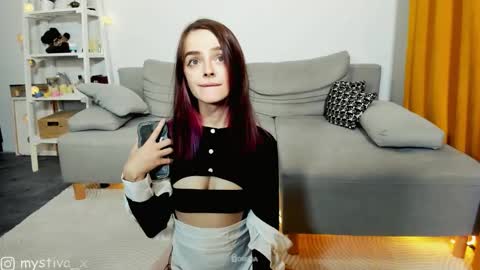 Snapshot of mistiva chatting on October 11, 6:00 pm Hi everyone Im Tina online show from October 11, 6:00 pm