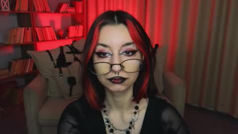 Marcelline online show from February 1, 10:45 am