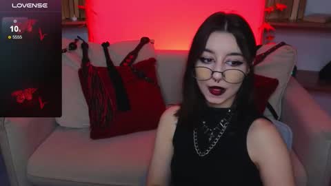 Marcelline online show from October 12, 10:19 am