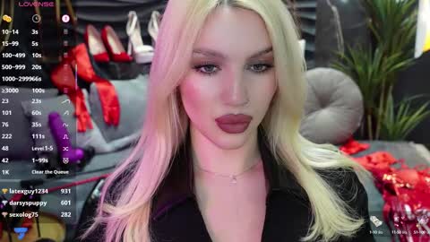 Darsy online show from February 11, 4:46 pm