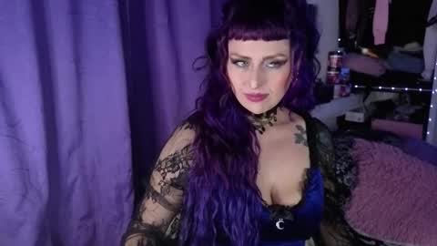 Snapshot of mistress_ditta2 chatting on October 16, 6:57 am online show from October 16, 6:57 am