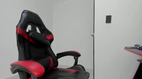 mistress_findom online show from May 6, 7:58 am
