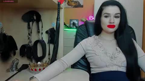 Mistress Kristi online show from June 8, 7:15 pm
